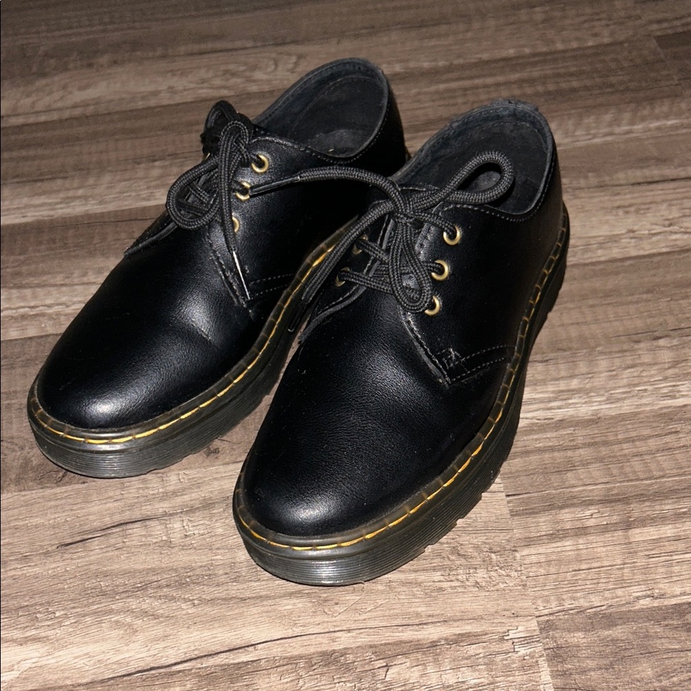 Dr. Martens Zavala
